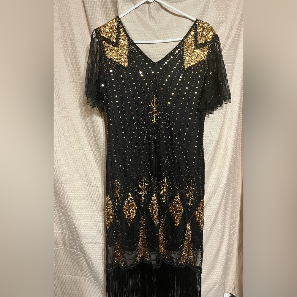 Black and Gold Sequined Tassel V Neck Dress